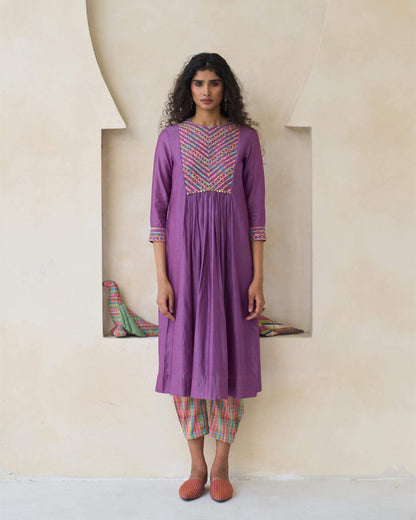 KATHY KURTA